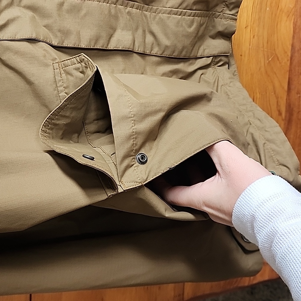 Columbia: Omni-tech Waterproof Breathable Satin Lined Jacket, Men's Medium - Picture 2 of 13